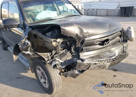 2005 Toyota Tundra Limited V8 z USA, uszkodzony, nr VIN 5TBET38175S484645